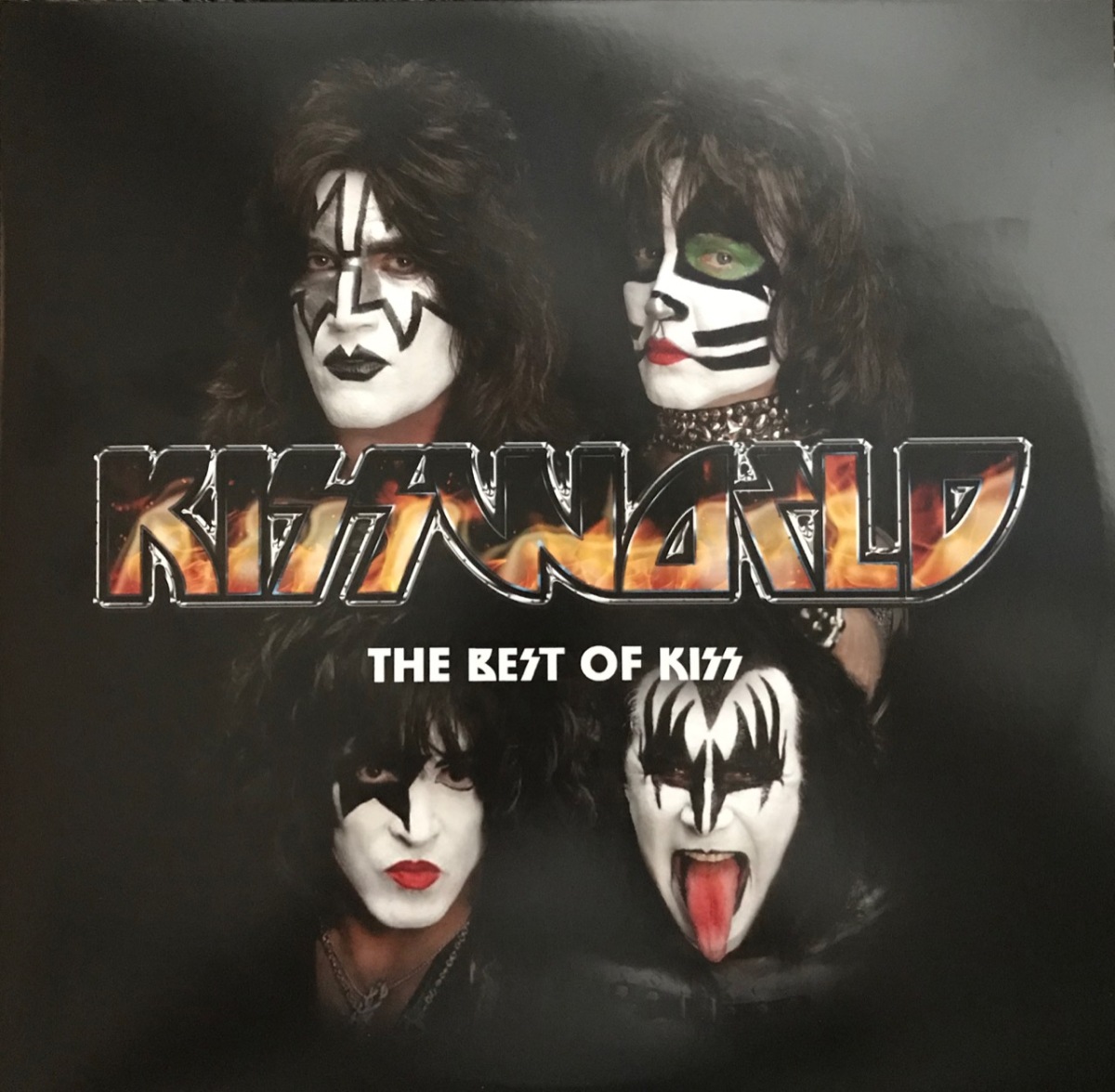 Kiss bi. 2017 - KISSWORLD - the best of Kiss. Kiss CD. Кисс золотой диск. Компакт-диск Kiss Kiss.